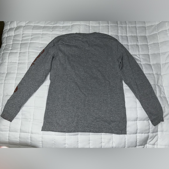 WOMEN'S CARHARTT LOOSE FIT HEAVYWEIGHT LONG-SLEEVE LOGO SLEEVE GRAPHIC T-SHIRT - Picture 3 of 3